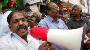 121204105143_jaffna_political_party1_304x171_bbc_nocredit[1]