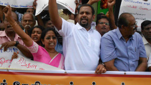 121204105320_jaffna_political_protest2_304x171_bbc_nocredit[1]