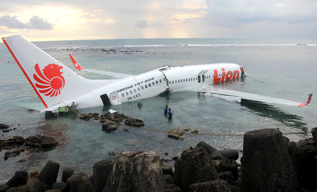 Indonesia-Plane-Crash_Kand-(3)%20(1)[1]