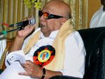 19-1376883833-karunanidhi-76-600[1]