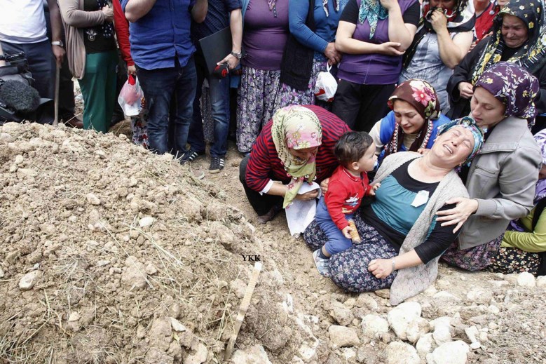 Turkey-mine-disaster[2]