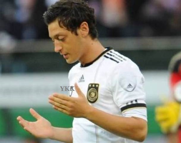 ozil (2)