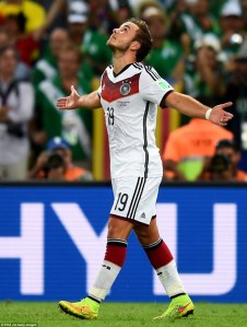 article-2690667-1F9F5D7400000578-542_964x1277[1]