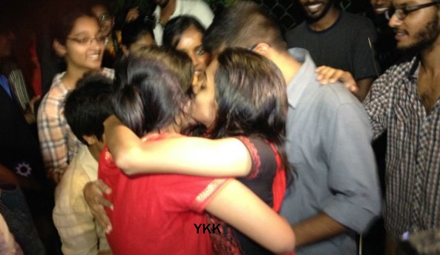 kiss